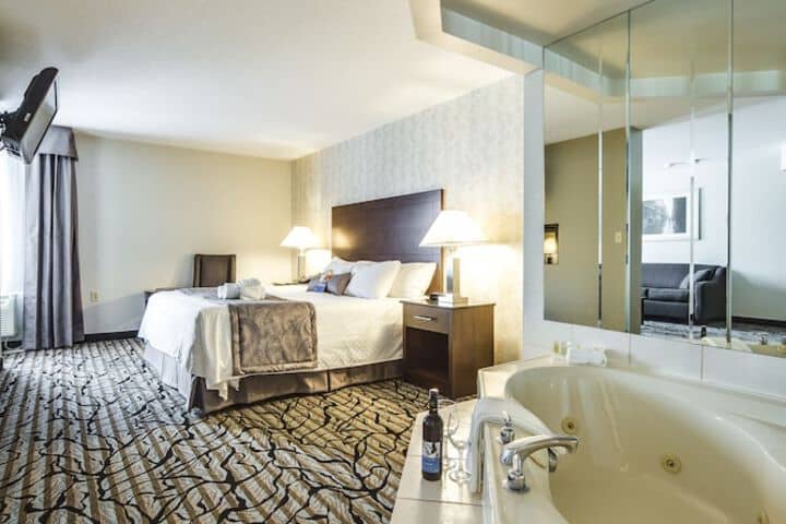Room 19 of 70