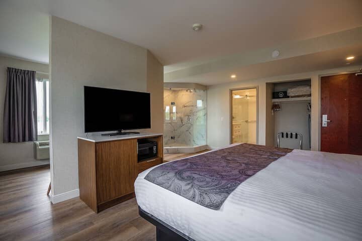 Room 43 of 70