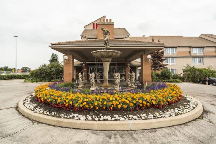 Hotel Exterior 67 of 70